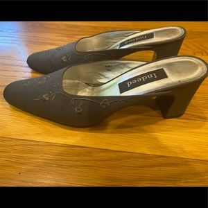 These lovely shoes need a new home